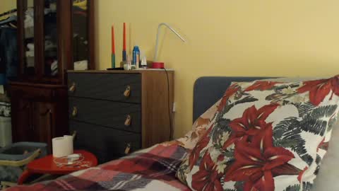 Snapshot of scarlettford chatting on 12-12-24, 03:16 Scarlett online show from 12-12-24, 03:16