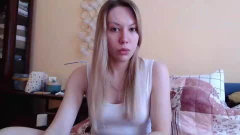 Snapshot of scarlettford chatting on 02-09-25, 11:14 Scarlett online show from 02-09-25, 11:14