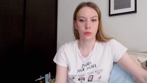 Snapshot of scarlettford chatting on 10-26-25, 05:08 Scarlett online show from 10-26-25, 05:08