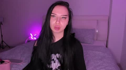scarlettjakobs online show from 05-20-26, 02:51