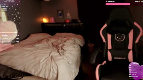 Scarlett Your petite pet online show from 01-10-25, 08:40