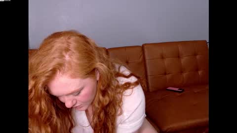 ScarlettredFF online show from 11-22-25, 05:06