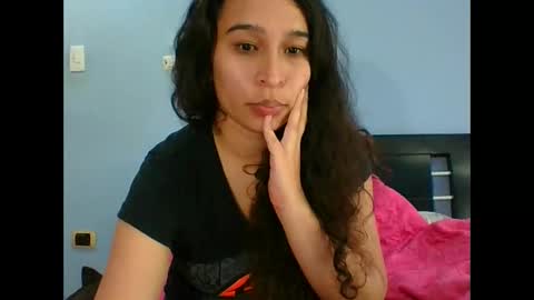 Snapshot of scarlettscottx chatting on 04-25-26, 08:17 Nataly online show from 04-25-26, 08:17