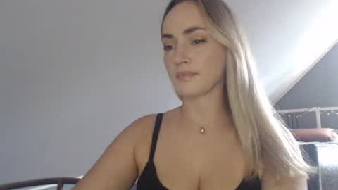 Snapshot of scarlettxblonde chatting on 07-29-26, 02:26 ScarlettxBlonde online show from 07-29-26, 02:26