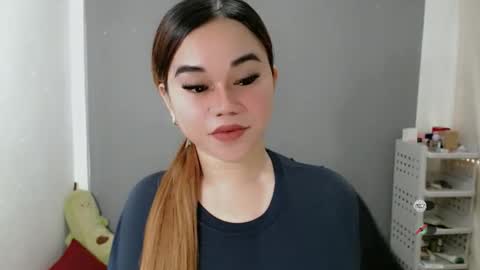 Snapshot of scarletvamp chatting on 05-16-26, 03:47 scarletvamp online show from 05-16-26, 03:47