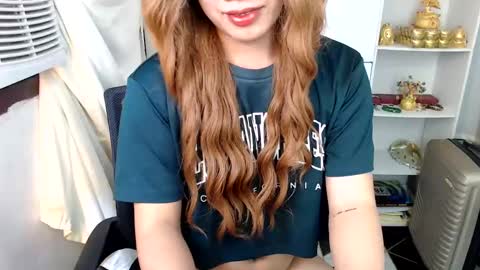 Queen Scarlet online show from 12-13-24, 09:24