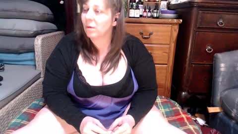 Scarlotta online show from 02-22-25, 10:20