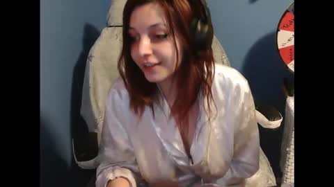 Snapshot of scarslutwitch chatting on 12-21-25, 07:59 ScarSlutWitch online show from 12-21-25, 07:59