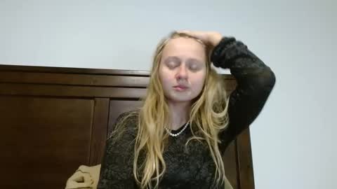 ScarTit Bernhard online show from 03-09-25, 01:56