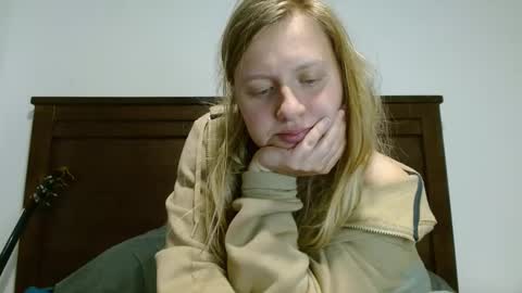 ScarTit Bernhard online show from 03-11-25, 04:10