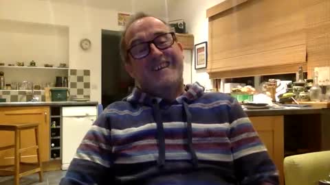 Snapshot of scbiggersballs chatting on 10-21-25, 07:03 scbiggersballs online show from 10-21-25, 07:03