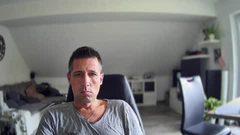 Dildomen online show from 10-23-25, 10:47