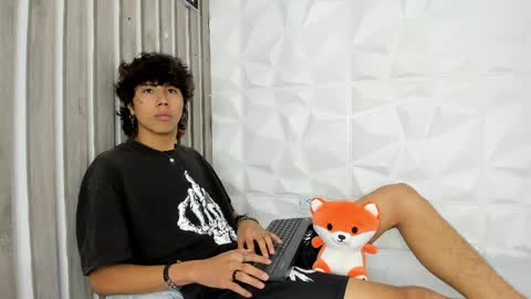 Snapshot of sckrapper chatting on 05-21-26, 11:50 sckrapper online show from 05-21-26, 11:50