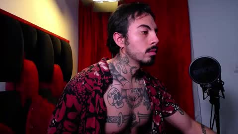 Alejandro help me to reach 200 thumps up online show from 05-19-26, 03:24