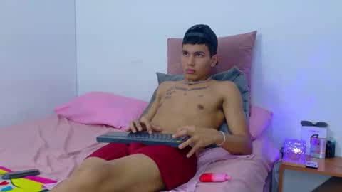 scook_gray online show from 06-07-26, 10:52