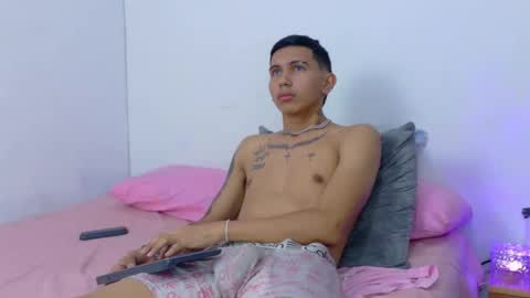 scook_gray online show from 06-17-26, 04:41