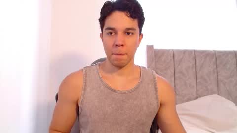 Twitter Scott brasher1 Instagram Camiloestuardo2 online show from 12-21-25, 09:22