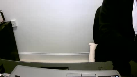 Snapshot of scotti30 chatting on 01-09-25, 03:44 Scott online show from 01-09-25, 03:44