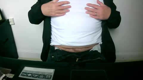Snapshot of scotti30 chatting on 02-12-25, 03:16 Scott online show from 02-12-25, 03:16