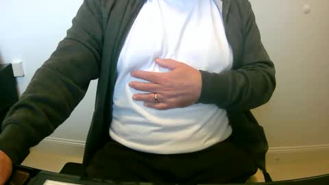 Snapshot of scotti30 chatting on 10-17-25, 08:17 Scott online show from 10-17-25, 08:17