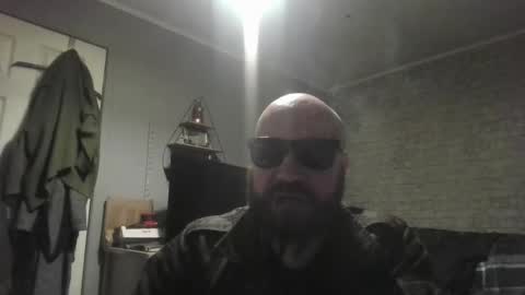 Snapshot of scottish_alien chatting on 04-02-26, 01:47 Richard James online show from 04-02-26, 01:47