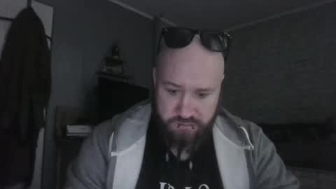 Snapshot of scottish_alien chatting on 04-03-26, 02:04 Richard James online show from 04-03-26, 02:04