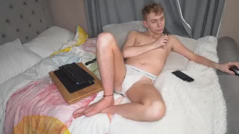 danny online show from 04-12-26, 07:19