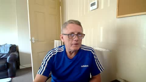 Snapshot of scottsman214 chatting on 07-18-26, 04:11 James online show from 07-18-26, 04:11