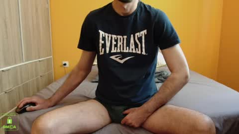 Snapshot of scotty_98 chatting on 05-10-26, 01:16 scotty_98 online show from 05-10-26, 01:16