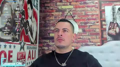 Ricardo online show from 10-10-25, 01:37