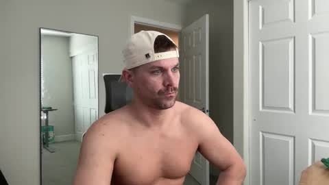 Snapshot of scottybeam chatting on 05-21-26, 05:42 Scotty online show from 05-21-26, 05:42