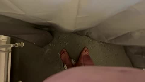 Snapshot of scottyc48 chatting on 11-18-25, 03:05 scottyc48 online show from 11-18-25, 03:05