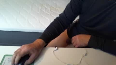scottyen12 online show from 11-14-25, 12:37
