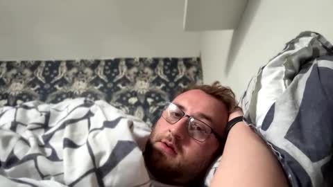 StraightScouse online show from 10-12-25, 09:08