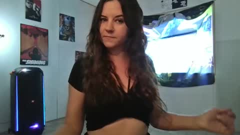 Snapshot of screamqueenp chatting on 06-30-26, 07:37 PennyWise online show from 06-30-26, 07:37