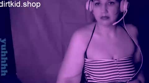 Snapshot of scumbagsmith chatting on 02-24-25, 04:27 Danni online show from 02-24-25, 04:27