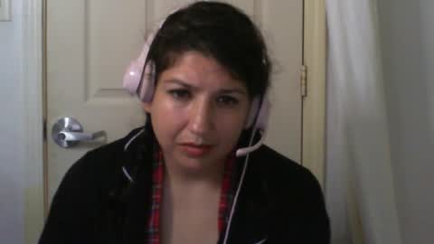 Snapshot of scumbagsmith chatting on 09-10-25, 10:48 Danni online show from 09-10-25, 10:48