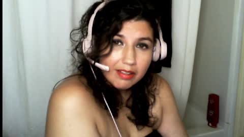 Snapshot of scumbagsmith chatting on 09-25-25, 09:40 Danni online show from 09-25-25, 09:40