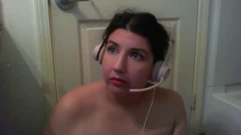 Snapshot of scumbagsmith chatting on 10-15-25, 12:27 Danni online show from 10-15-25, 12:27