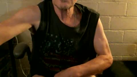 eating pussy  sucking dick online show from 11-12-25, 07:09