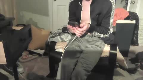 Snapshot of sdseventy chatting on 02-21-25, 08:18 ObvHype online show from 02-21-25, 08:18