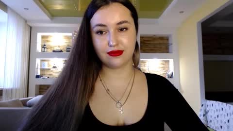 Snapshot of sea_cocktail chatting on 12-20-24, 09:11 Elizabeth  online show from 12-20-24, 09:11