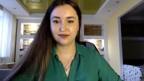 Snapshot of sea_cocktail chatting on 12-24-24, 12:22 Elizabeth  online show from 12-24-24, 12:22