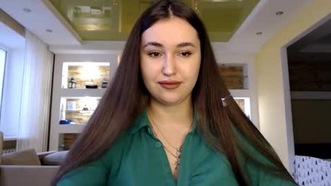 Snapshot of sea_cocktail chatting on 12-31-24, 08:37 Elizabeth  online show from 12-31-24, 08:37