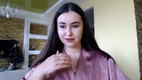 Snapshot of sea_cocktail chatting on 01-04-25, 09:32 Elizabeth  online show from 01-04-25, 09:32