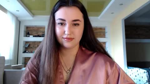 Snapshot of sea_cocktail chatting on 02-04-25, 09:17 Elizabeth  online show from 02-04-25, 09:17