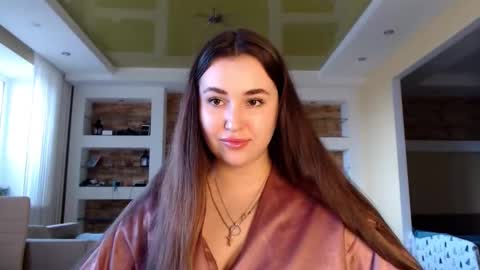 Snapshot of sea_cocktail chatting on 02-04-25, 01:16 Elizabeth  online show from 02-04-25, 01:16