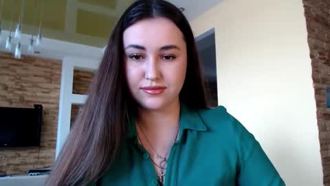 Snapshot of sea_cocktail chatting on 02-25-25, 10:47 Elizabeth  online show from 02-25-25, 10:47