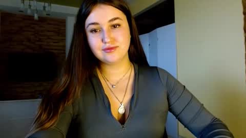 Elizabeth  online show from 12-05-25, 08:01