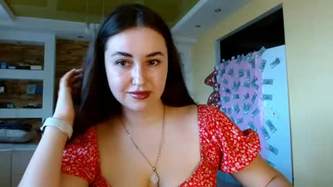 Elizabeth  online show from 05-19-26, 09:15